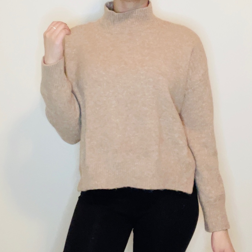 Sweater - Picture 2 of 7